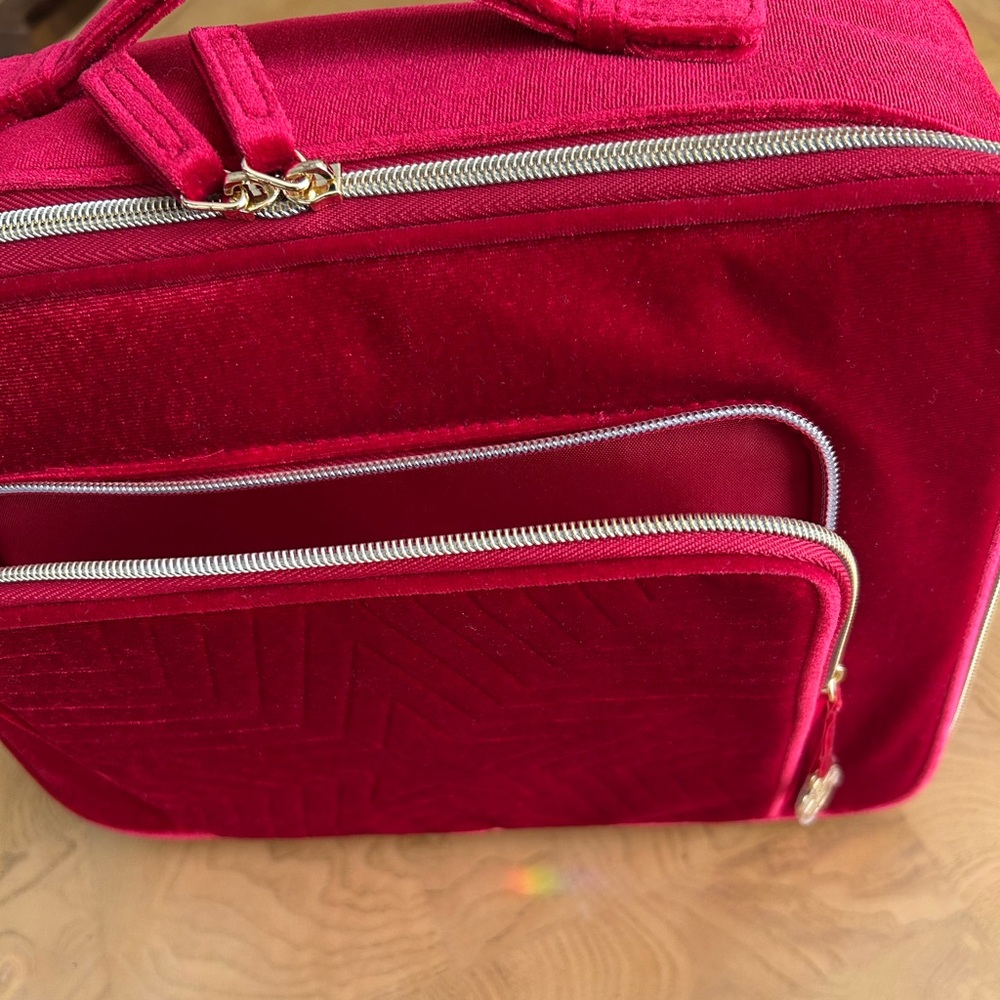 Estée Lauder Red Velvet Travel Makeup Cosmetic Case Bag - Picture 4 of 8